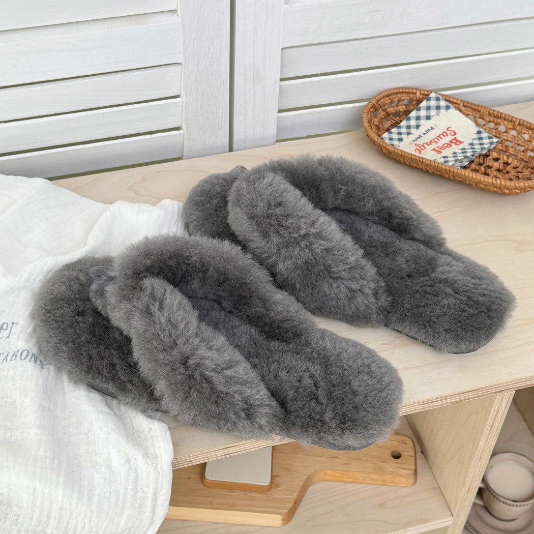 AUSTRALIAN SHEPHERD® UGG Thongs Women Fluffy Slides Farah AS 2086