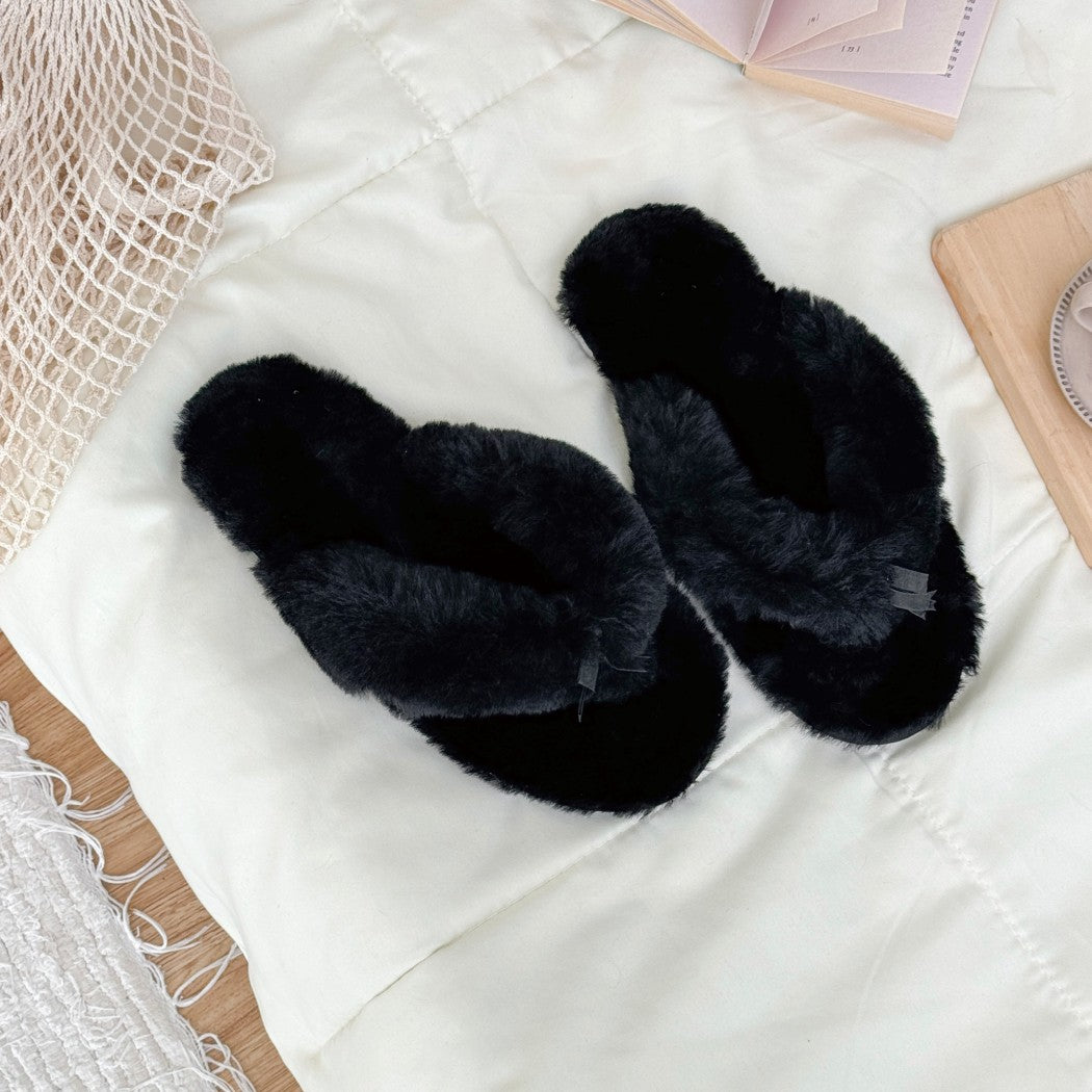 AUSTRALIAN SHEPHERD® UGG Thongs Women Fluffy Slides Farah AS 2086