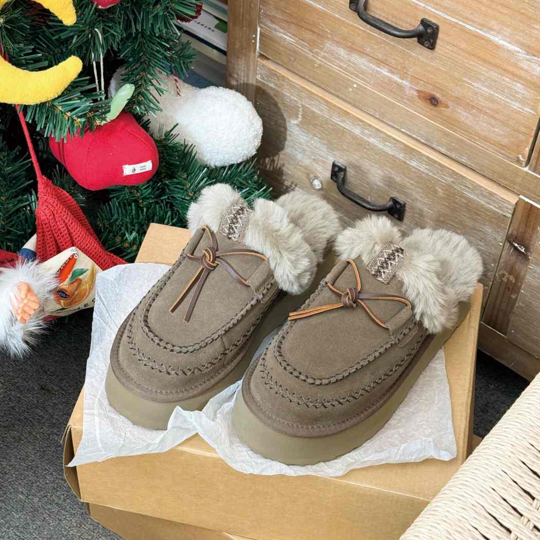 AUSTRALIAN SHEPHERD® UGG Slippers Women Sheepskin Wool Platform Sammy AS 2094