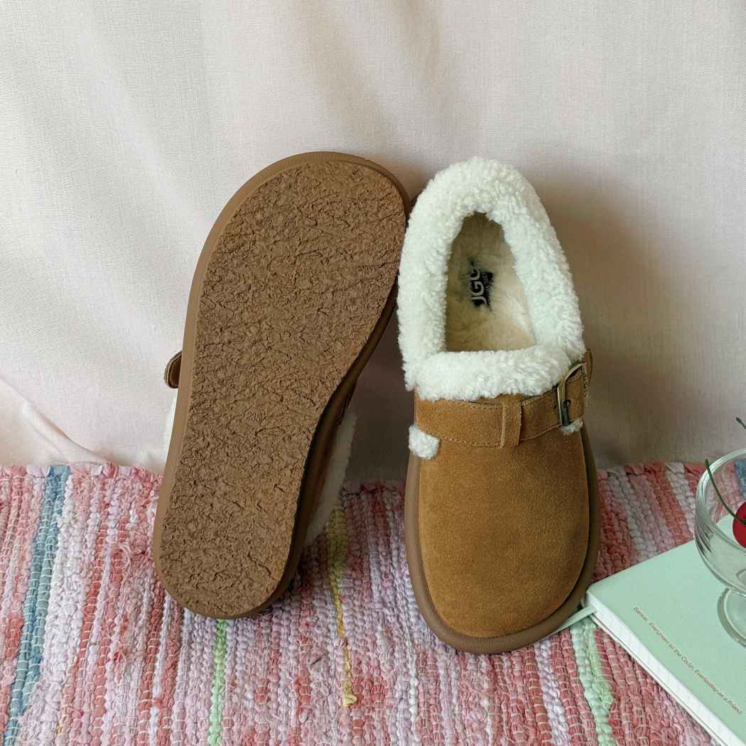 AUSTRALIAN SHEPHERD® Froim Adjustable Strap Ankle Sheepskin Slippers AS 2099