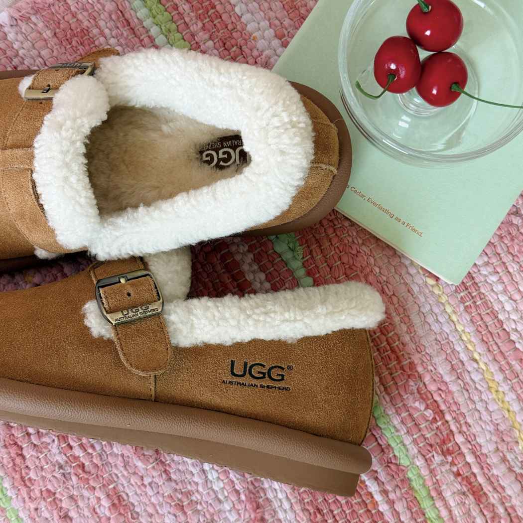 AUSTRALIAN SHEPHERD® Froim Adjustable Strap Ankle Sheepskin Slippers AS 2099
