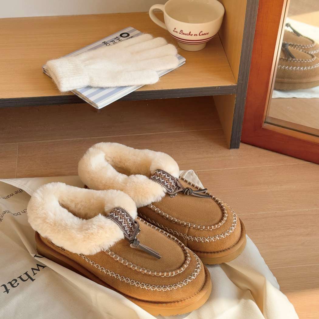AUSTRALIAN SHEPHERD® Draco Sheepskin Wool Moccasin Slippers AS 2101