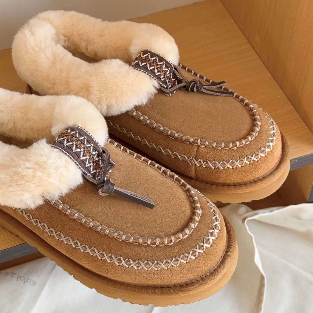 AUSTRALIAN SHEPHERD® Draco Sheepskin Wool Moccasin Slippers AS 2101