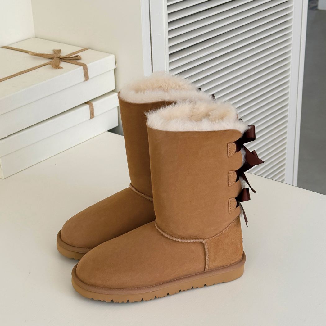 Australian Shepherd® Tall Back Bow Boots AS 3085