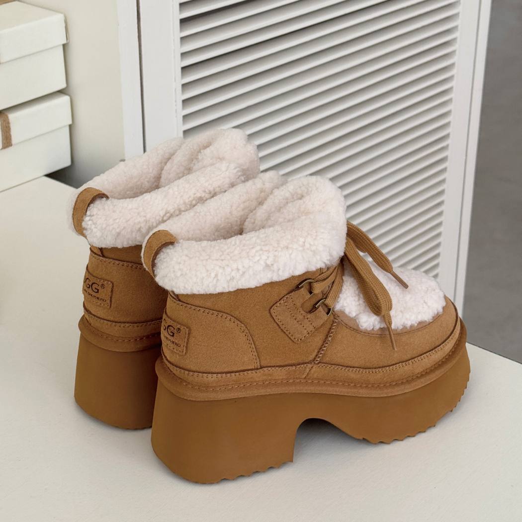 AUSTRALIAN SHEPHERD® UGG Boots Women Sheepskin Wool Chunky Platform Bumpy AS 3086