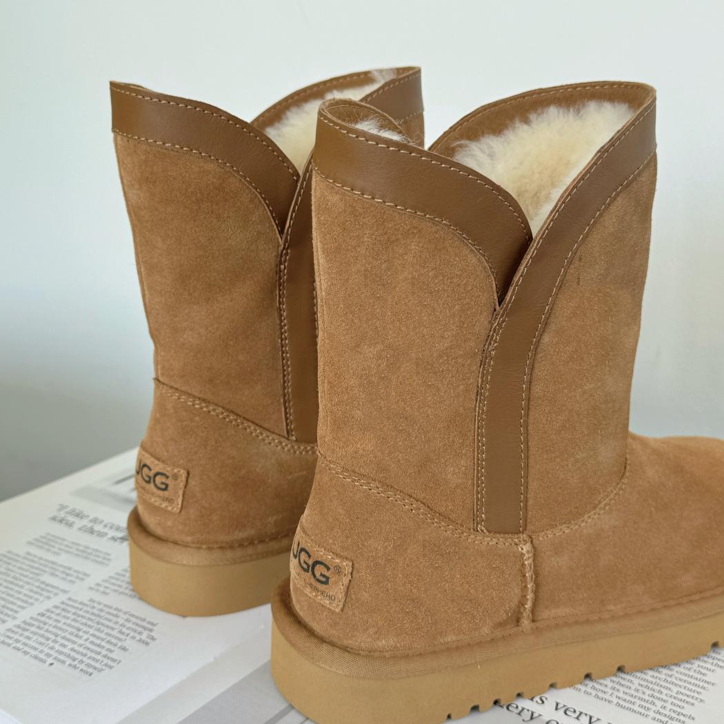 AUSTRALIAN SHEPHERD® Wintra Short Sheepskin UGG Boots AS 3133