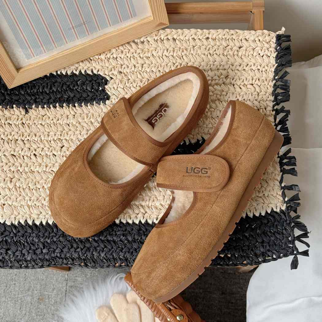 AUSTRALIAN SHEPHERD® UGG Slippers Sheepskin Wool Adjustable Strap Mary Jane Millie AS 7022