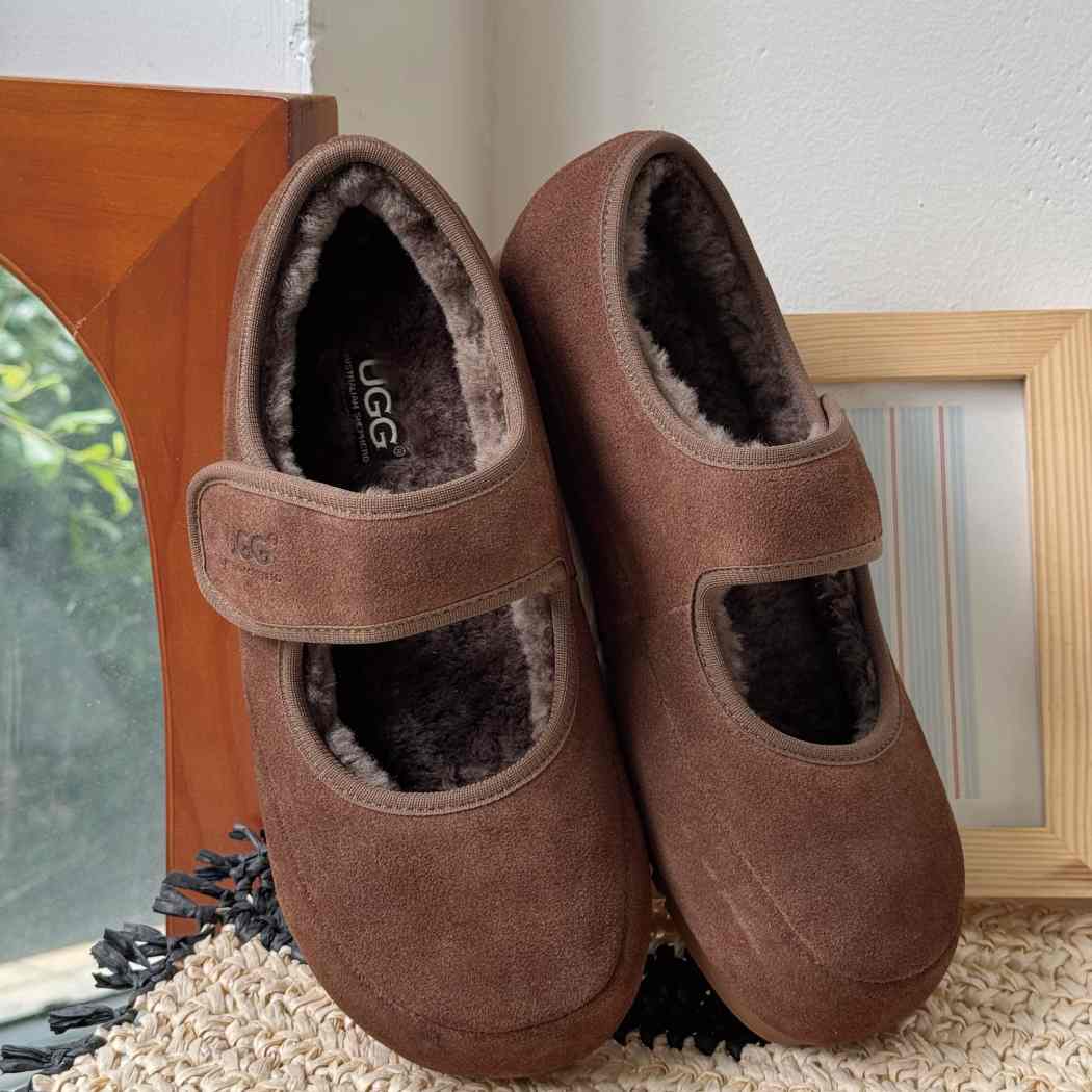AUSTRALIAN SHEPHERD® UGG Slippers Sheepskin Wool Adjustable Strap Mary Jane Millie AS 7022
