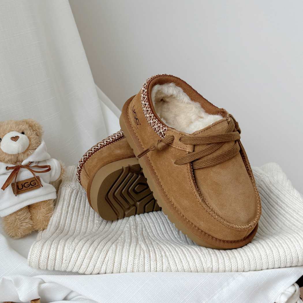 AUSTRALIAN SHEPHERD® UGG Kids Marek Sheepskin Moccasin Slippers AS 7055K