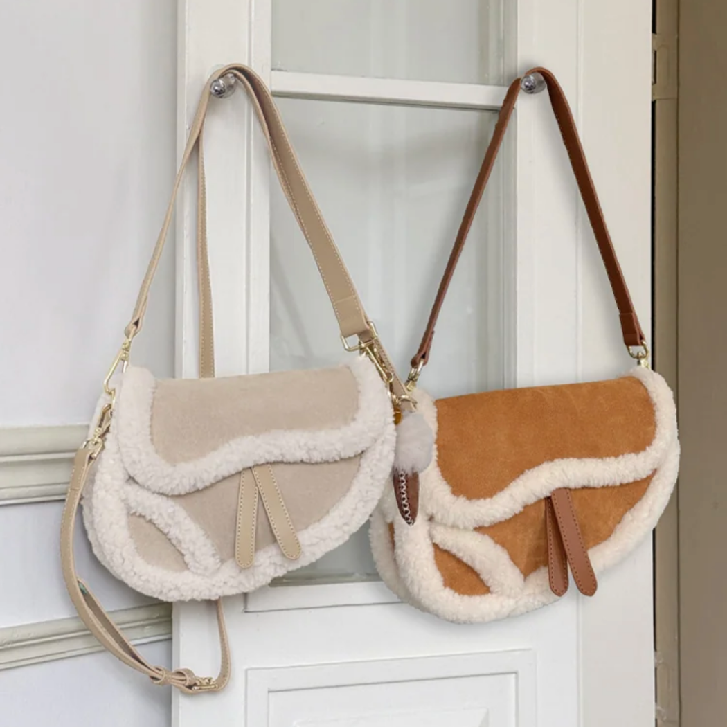 AUSTRALIAN SHEPHERD® Fluffy Wool Saddle Shoulder Bag ASA 029