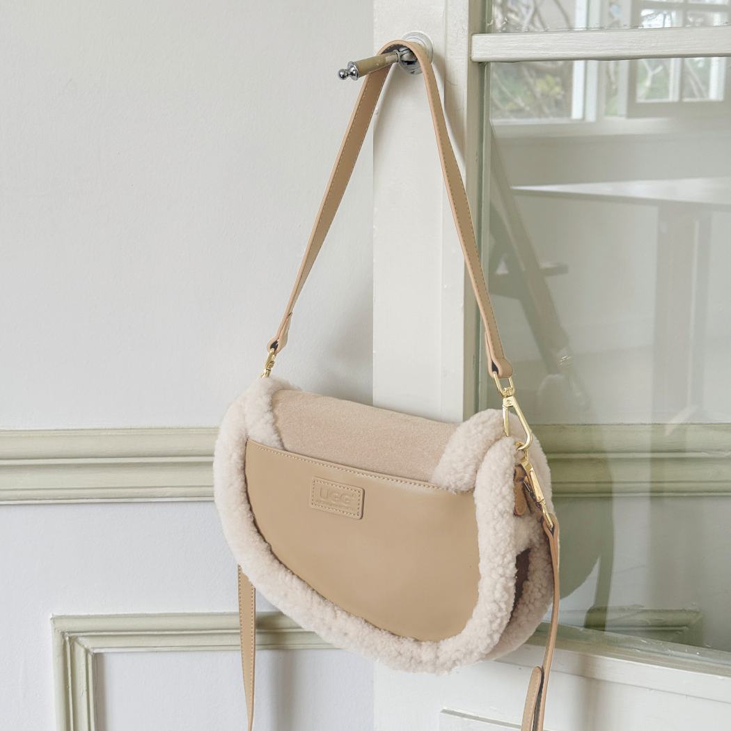 AUSTRALIAN SHEPHERD® Fluffy Wool Saddle Shoulder Bag ASA 029