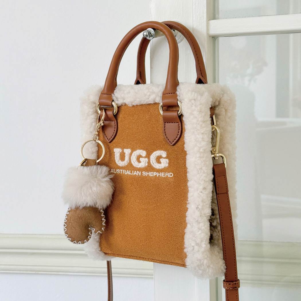 AUSTRALIAN SHEPHERD® Charlie Fluffy Wool Shoulder Bag ASA 030