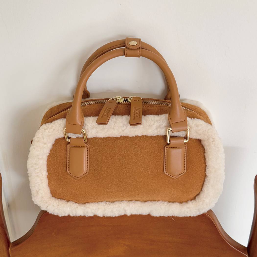 AUSTRALIAN SHEPHERD® Women Hand Carry Adjustable Strap Over Shoulder Zip Shayla Bag ASA 032