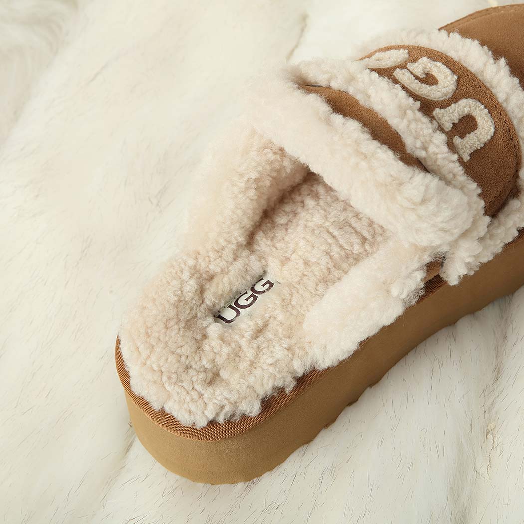 UGG Erin Platform Scuff Shearling Slipper DK 144