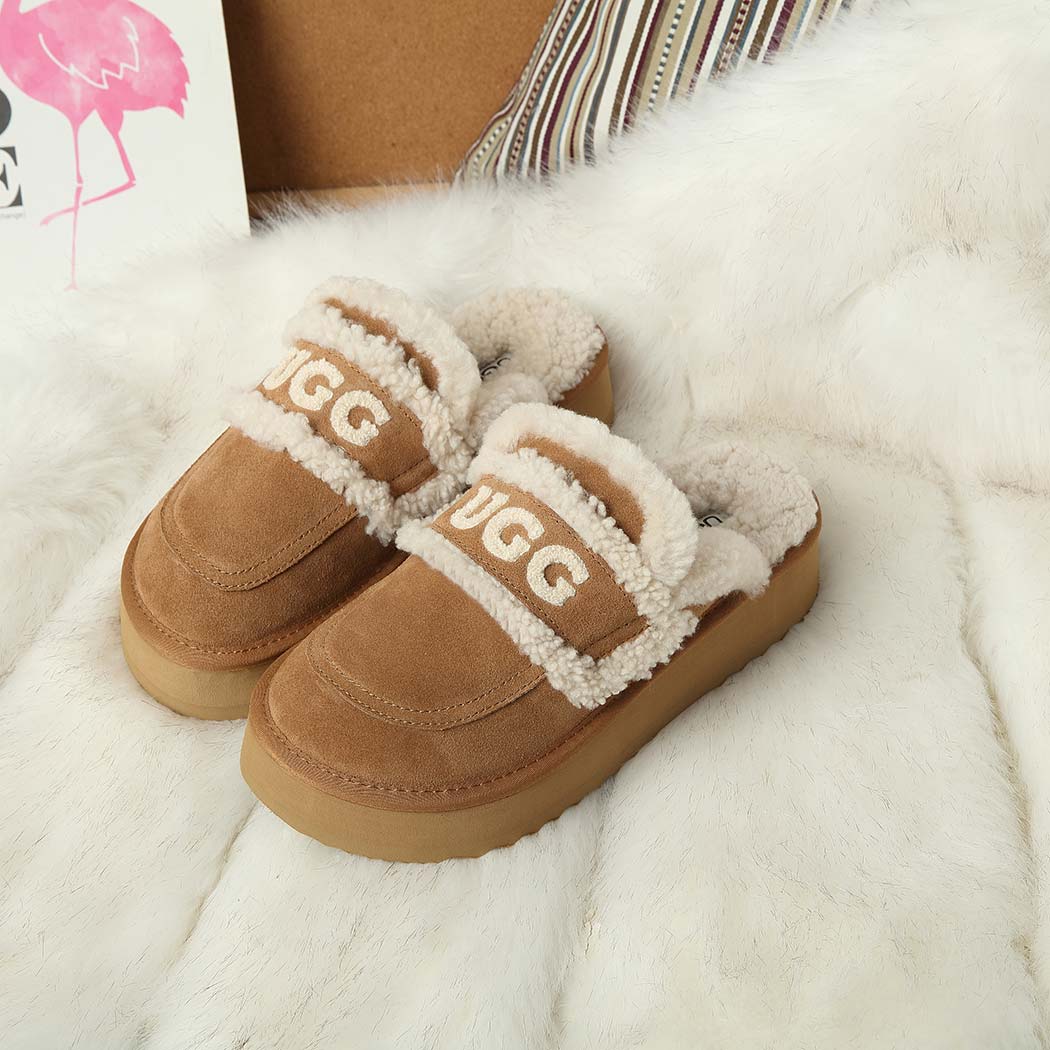 UGG Erin Platform Scuff Shearling Slipper DK 144