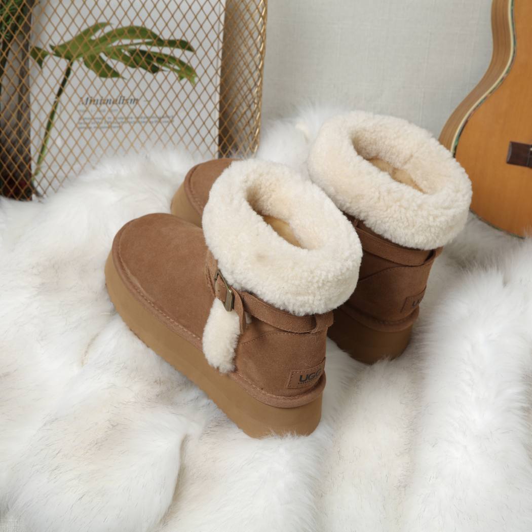 DK UGG Platform Shearling Boot 154