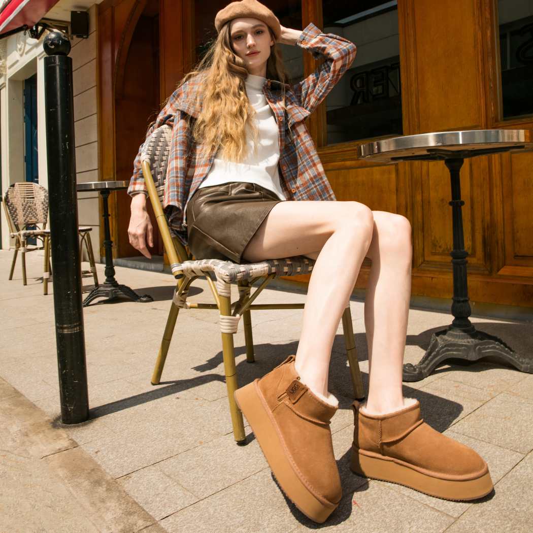 DK UGG Ultra Mini Platform Zip Boots 157