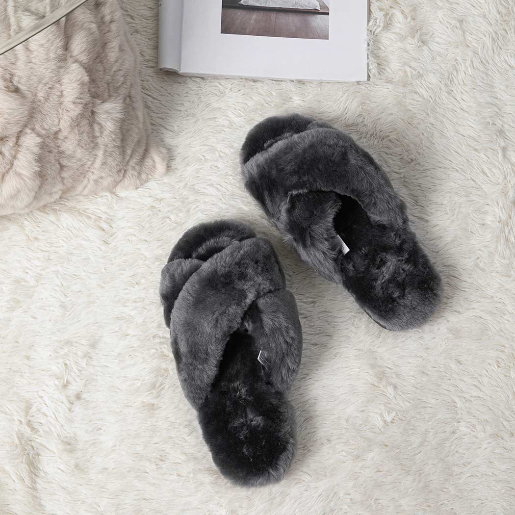 EVERAU® UGG Women Crossover Fluffy Slides Leanna EA 2047