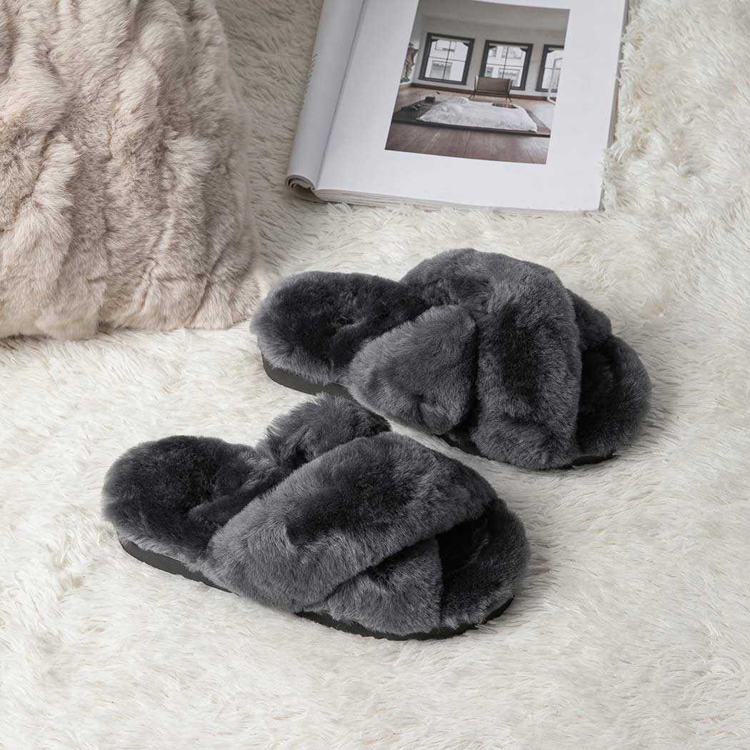 EVERAU® UGG Women Crossover Fluffy Slides Leanna EA 2047