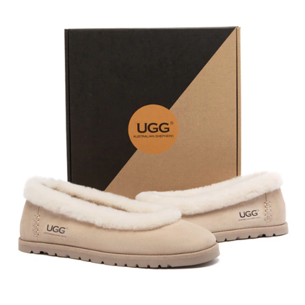AUSTRALIAN SHEPHERD® UGG Slippers Women Sheepskin Wool Trim Milea AS 7040 with branded packaging showcasing premium craftsmanship and quality presentation.