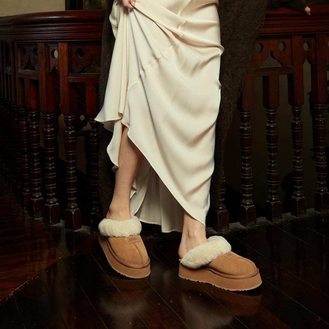 OZWEAR UGG COQUETTE PLATFORM SLIPPER (ELASTIC LOGO & WOOL STRAP ) OB 114PD