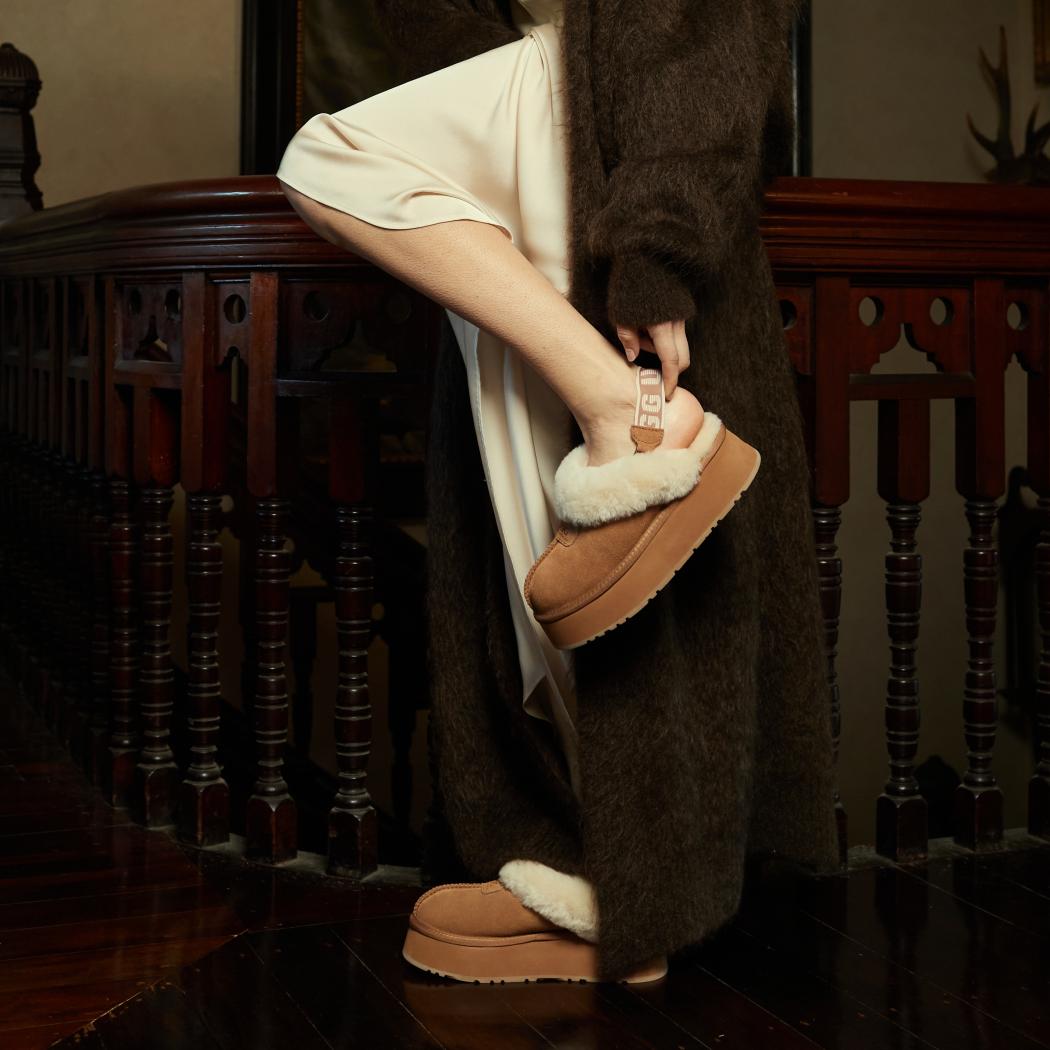 OZWEAR UGG COQUETTE PLATFORM SLIPPER (ELASTIC LOGO & WOOL STRAP ) OB 114PD