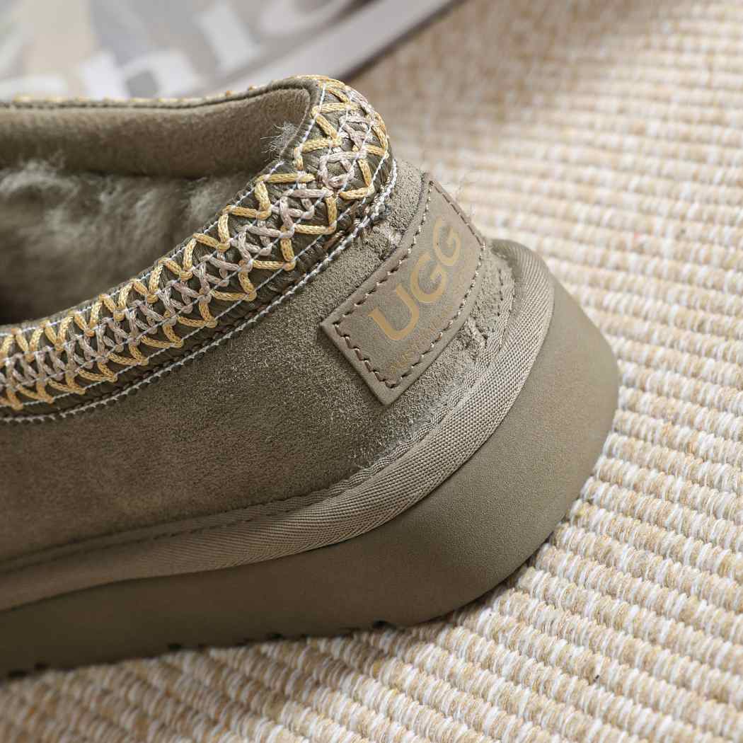 AUSTRALIAN SHEPHERD® UGG Slippers Sheepskin Wool Ankle Tazzy Hippie AS 2061