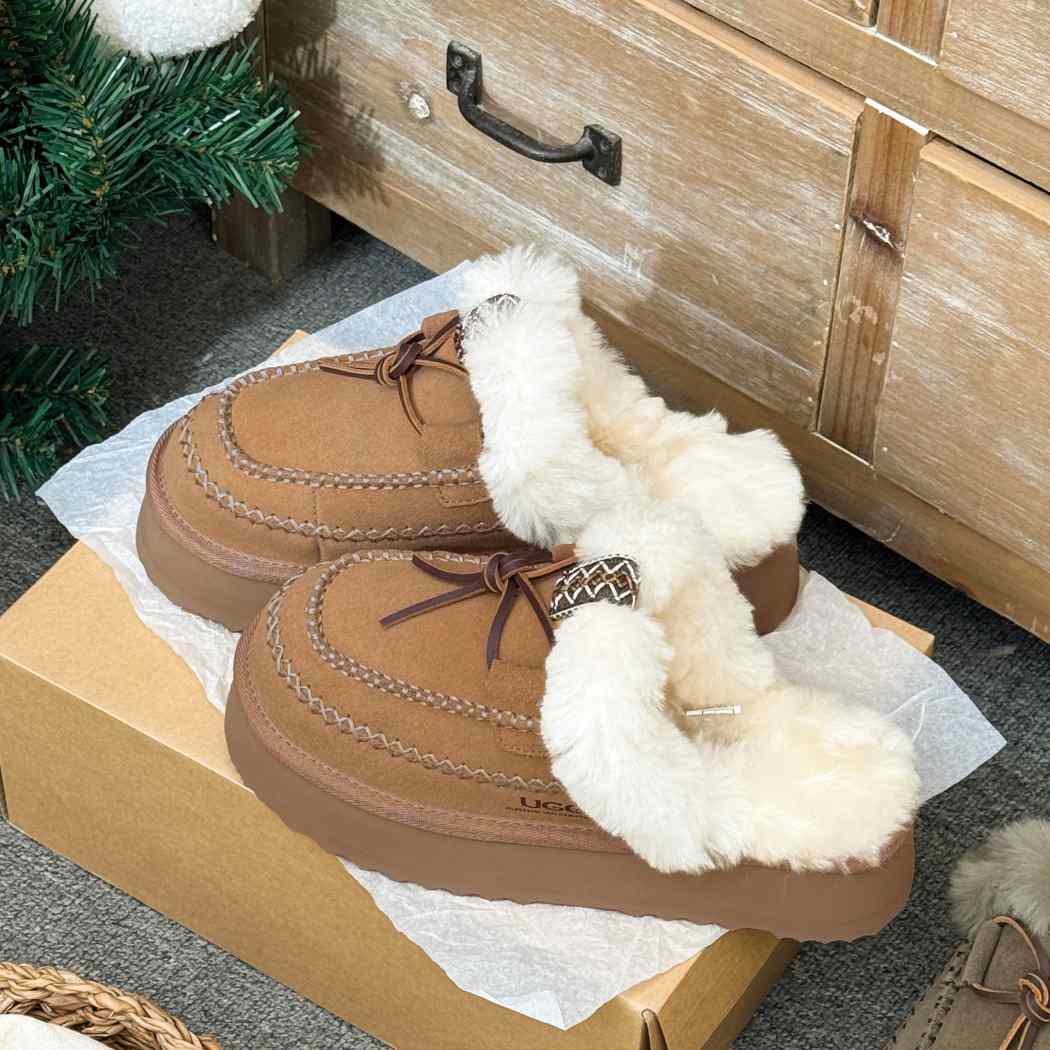 AUSTRALIAN SHEPHERD® UGG Slippers Women Sheepskin Wool Platform Sammy AS 2094