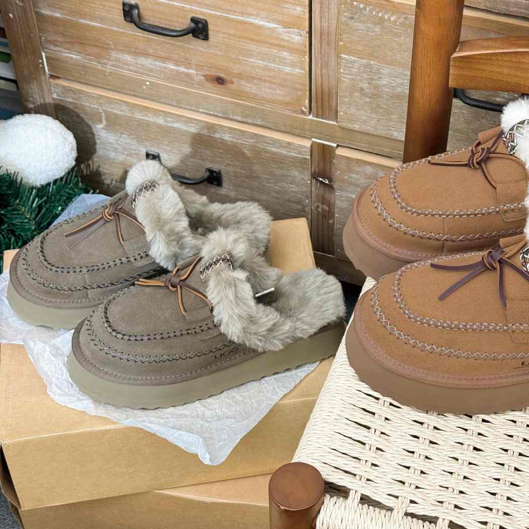 AUSTRALIAN SHEPHERD® UGG Slippers Women Sheepskin Wool Platform Sammy AS 2094