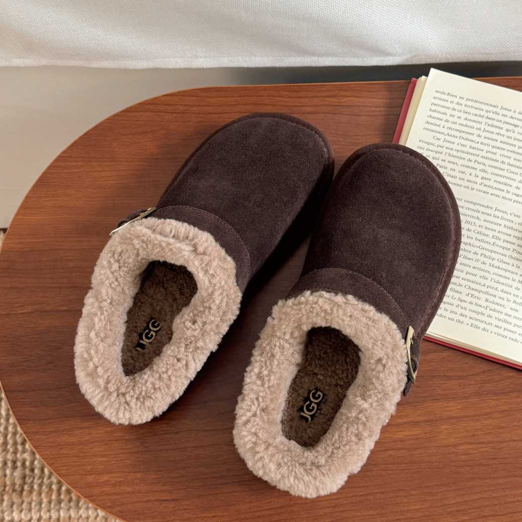 AUSTRALIAN SHEPHERD® UGG Slippers Sheepskin Wool Adjustable Strap Ankle AS 2112