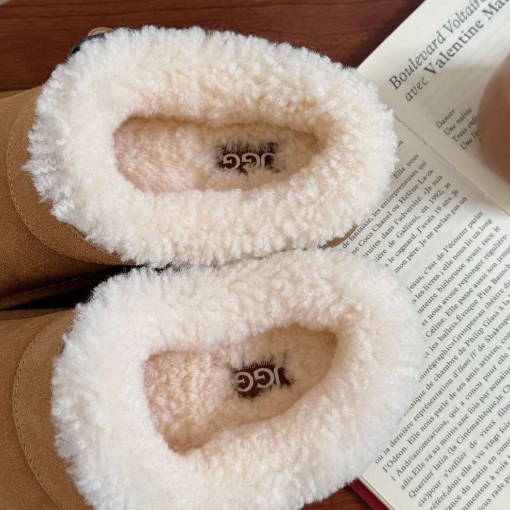 AUSTRALIAN SHEPHERD® UGG Slippers Sheepskin Wool Adjustable Strap Ankle AS 2112