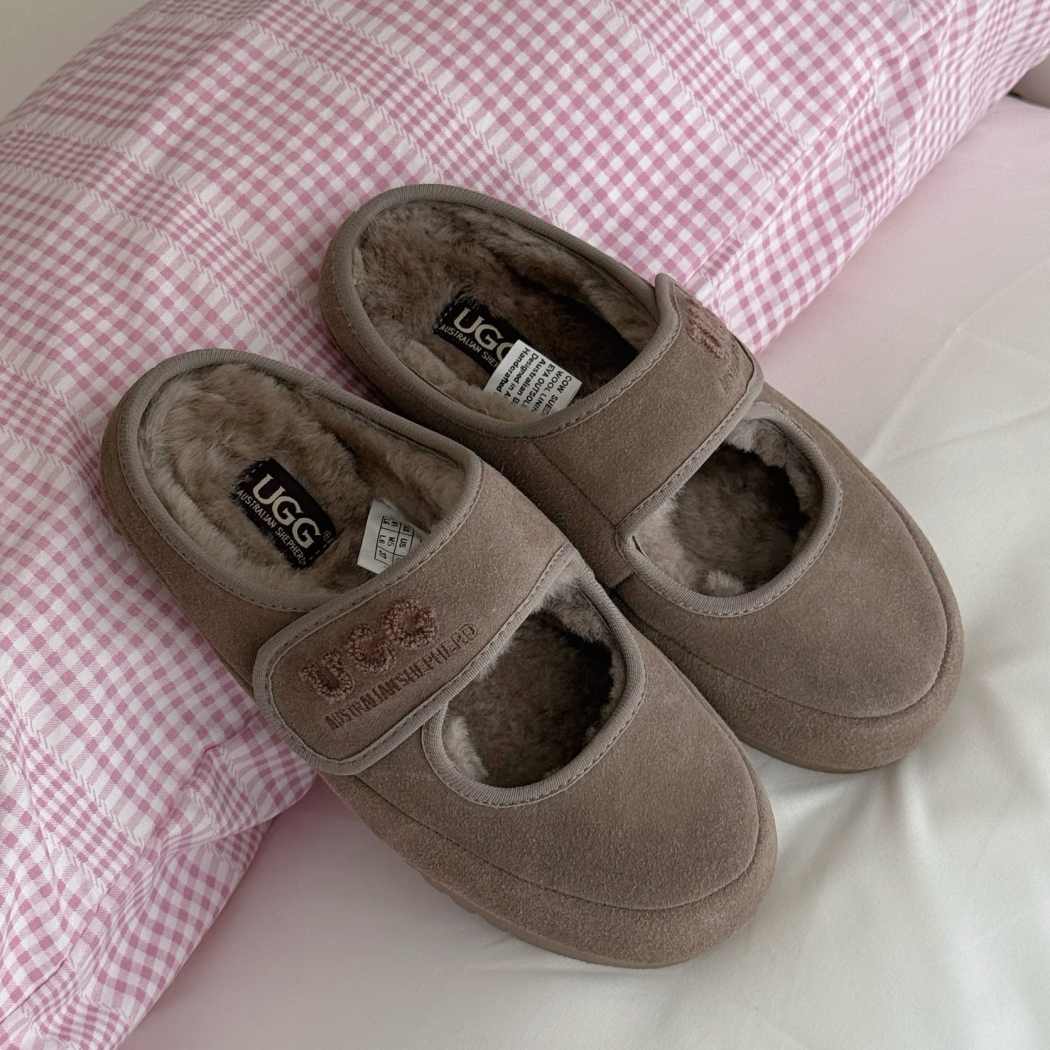 AUSTRALIAN SHEPHERD® Velly Mary Jane Sheepskin Slippers AS 2116
