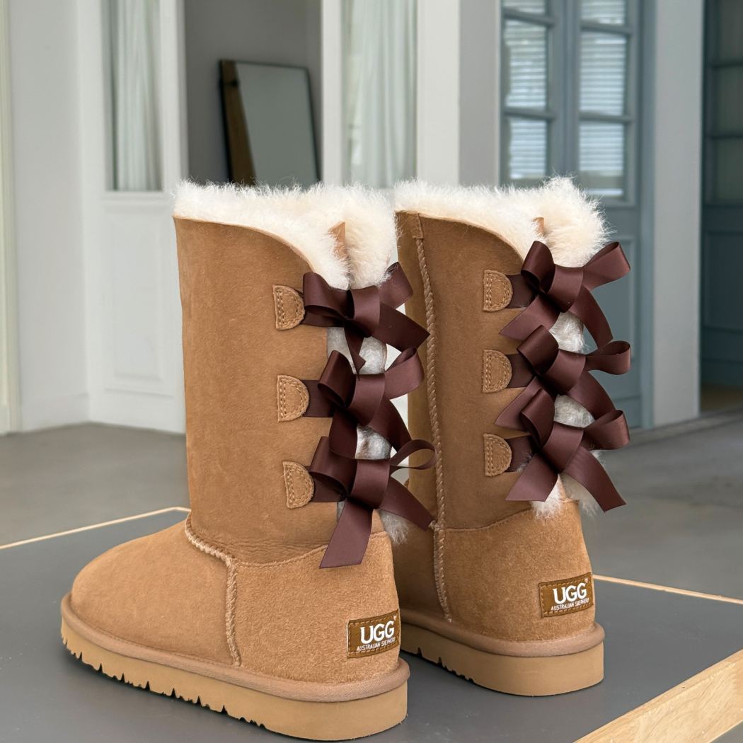 Australian Shepherd® Tall Back Bow Boots AS 3085