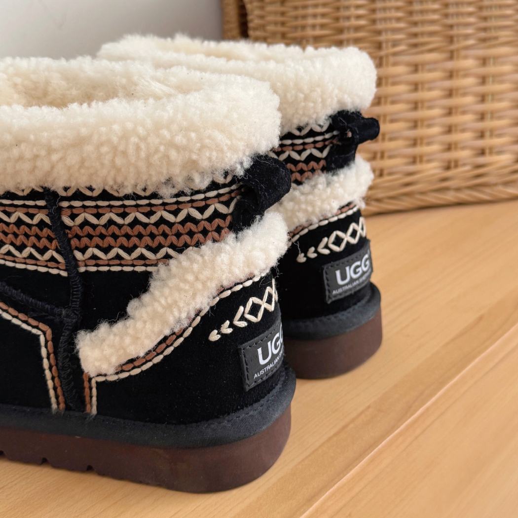 AUSTRALIAN SHEPHERD® UGG Boots Sheepskin Wool Shearling Knitted Mini 3096