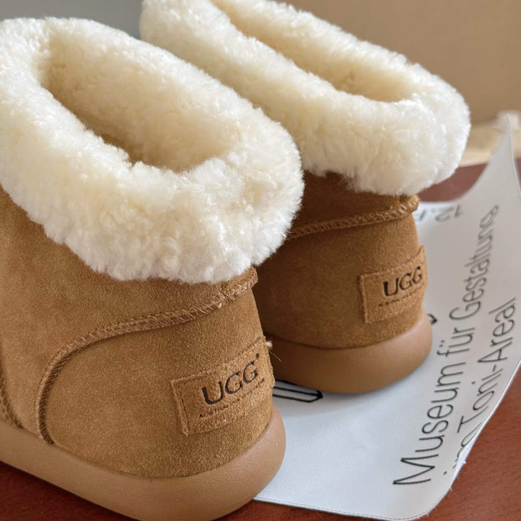 AUSTRALIAN SHEPHERD® Mignow Sheepskin Wool UGG Boots AS 3103