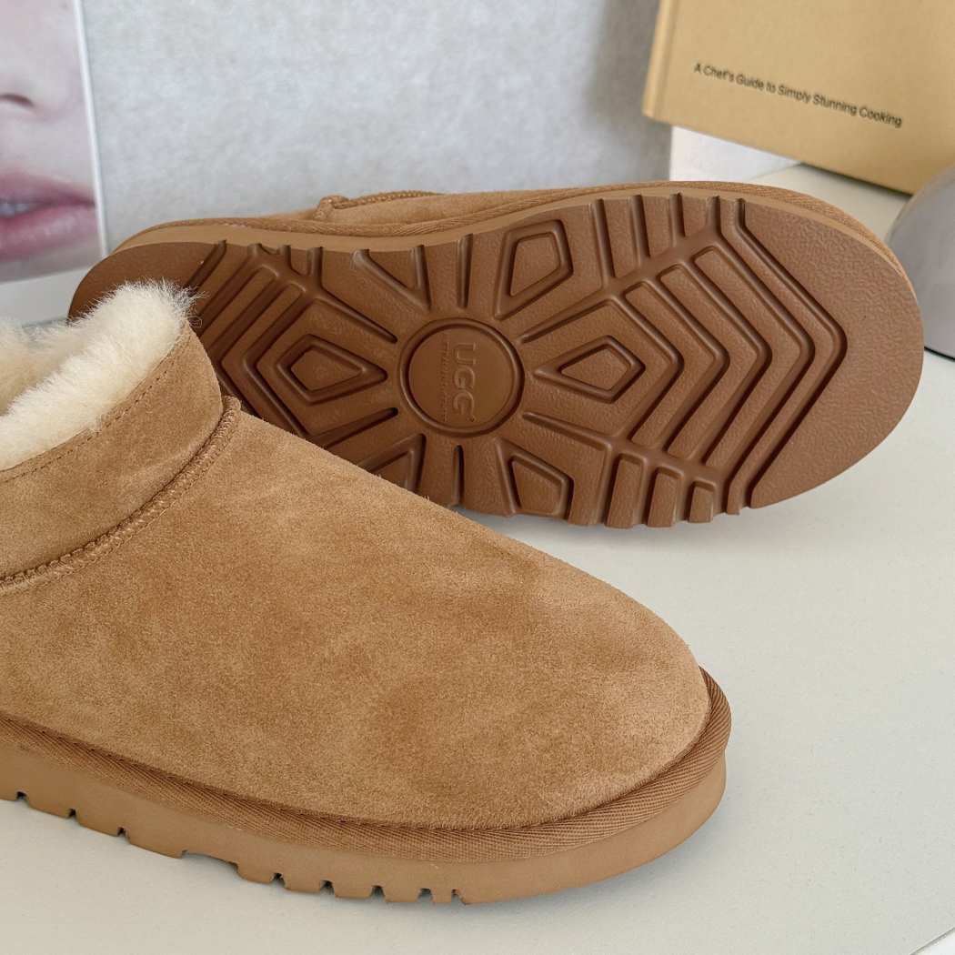 AUSTRALIAN SHEPHERD® UGG Lune Sheepskin Wool Low Cut Ankle Boots AS 3108