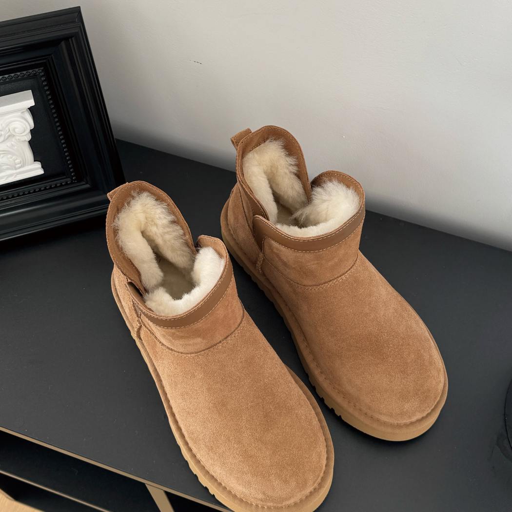 AUSTRALIAN SHEPHERD® Women’s Sheepskin Wool Mini UGG Boots AS 3132