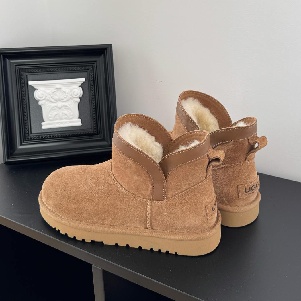 AUSTRALIAN SHEPHERD® Women’s Sheepskin Wool Mini UGG Boots AS 3132