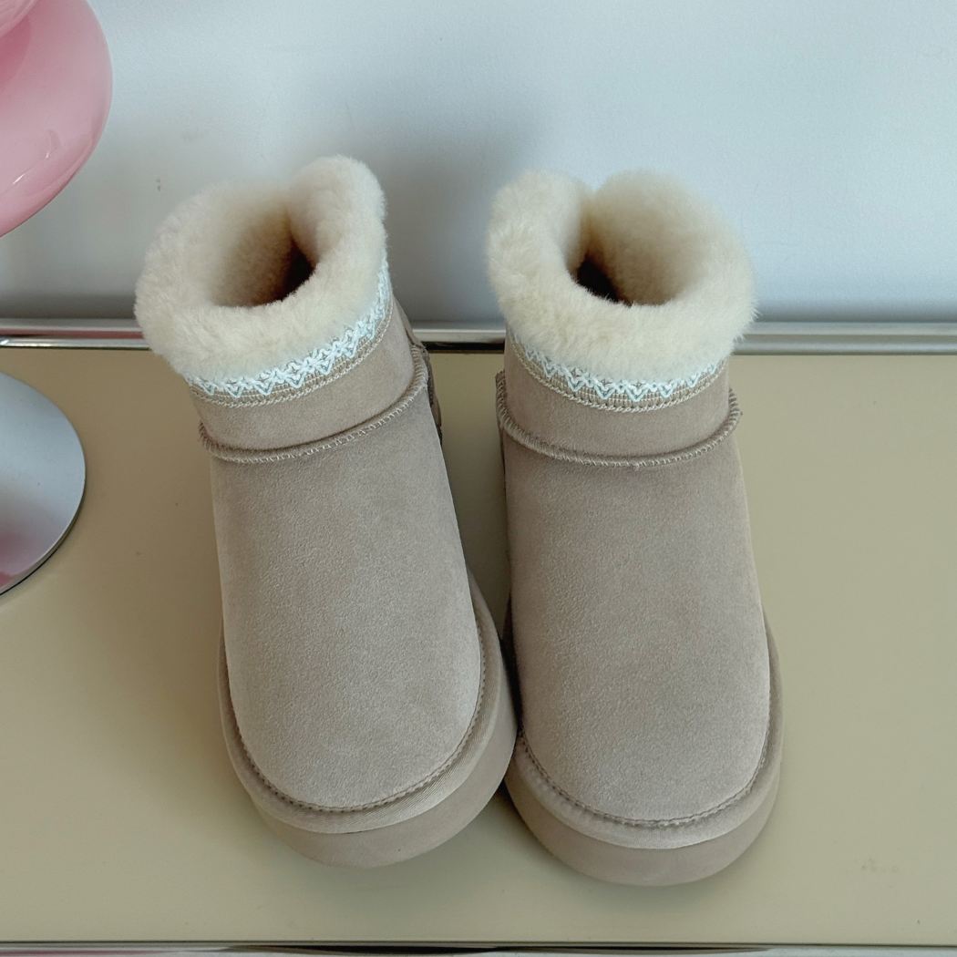 AUSTRALIAN SHEPHERD® Women’s Mini Sheepskin Boots AS 3142