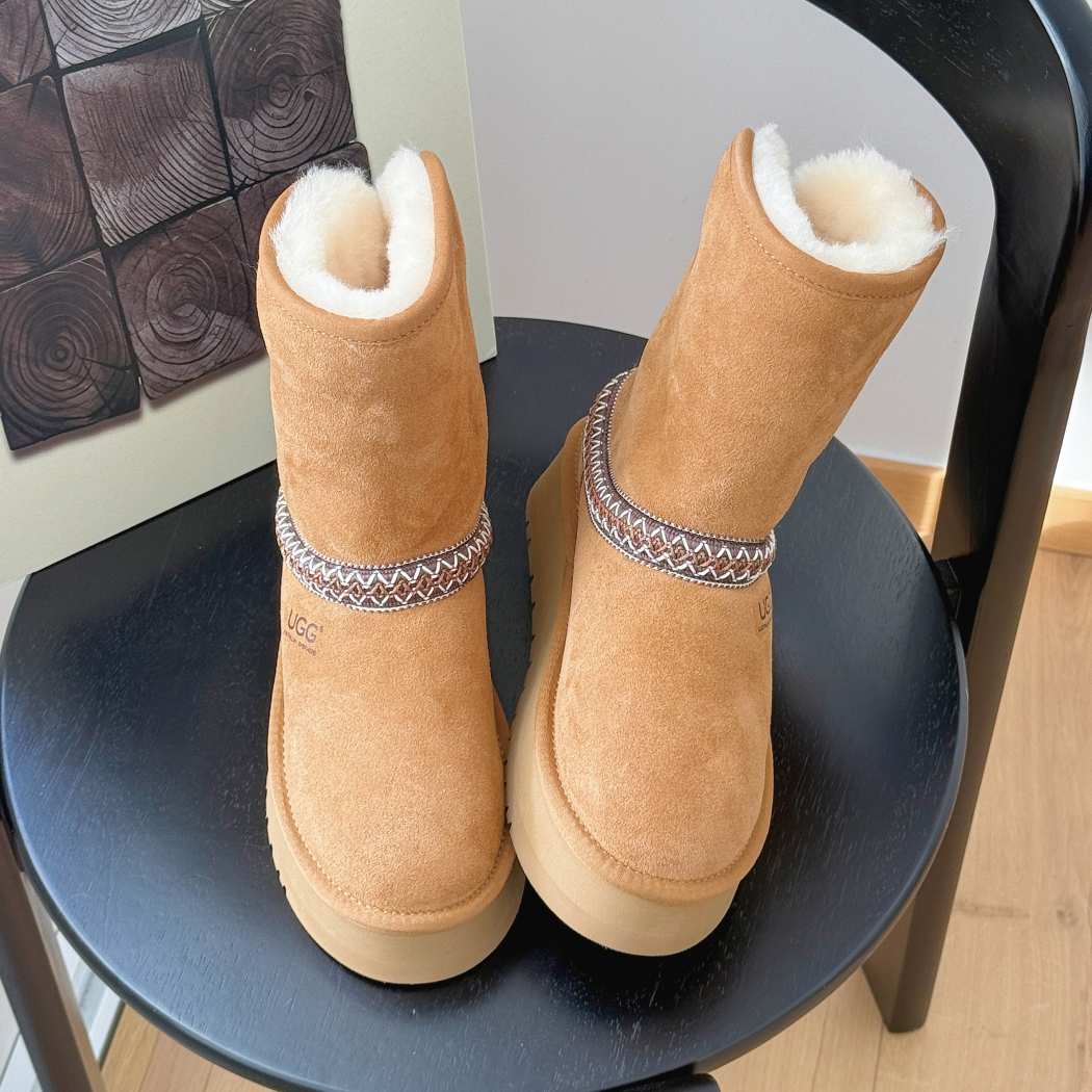 AUSTRALIAN SHEPHERD® UGG Boots Sheepskin Wool Short Platform AS 3145
