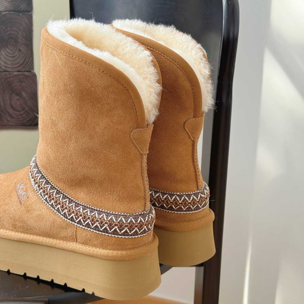 AUSTRALIAN SHEPHERD® UGG Boots Sheepskin Wool Short Platform AS 3145