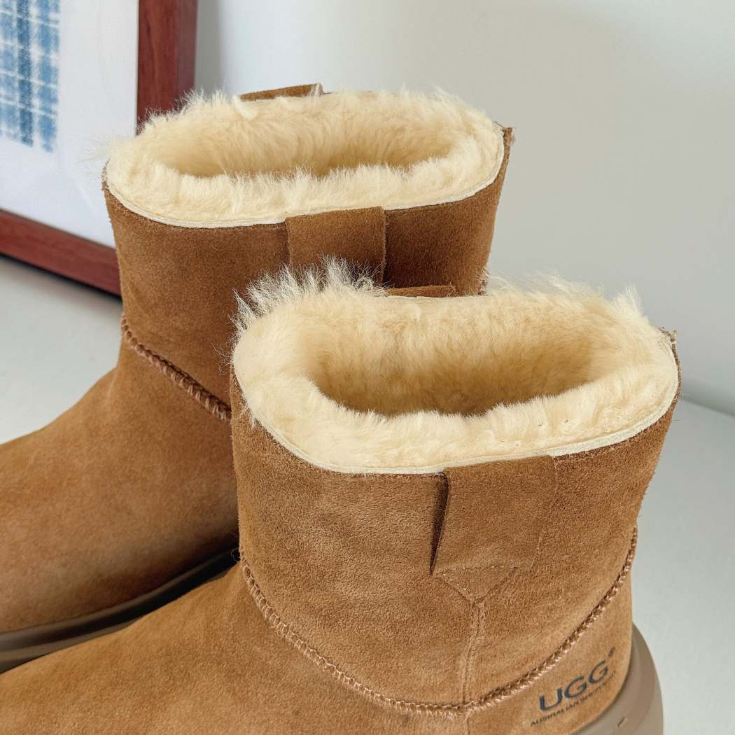 AUSTRALIAN SHEPHERD® Women Sheepskin Wool Chunky Ankle Boots AS 3157