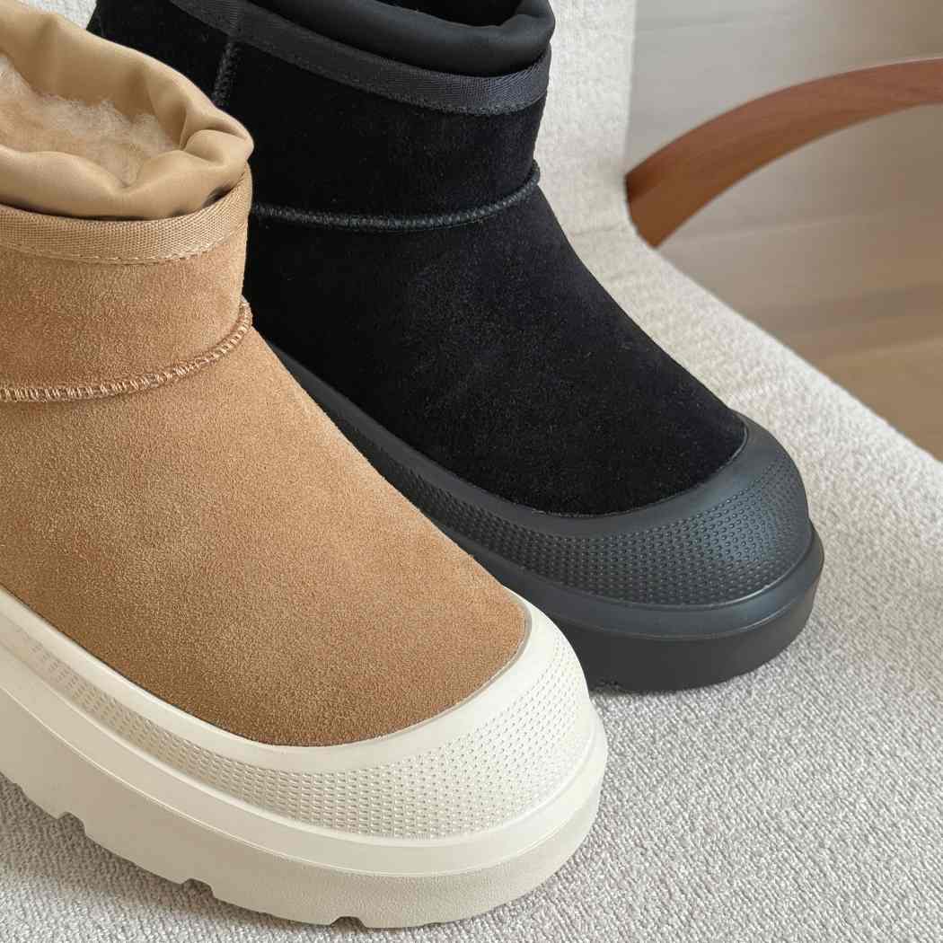 AUSTRALIAN SHEPHERD® Unisex Sheepskin Wool Ankle Boots AS 3162