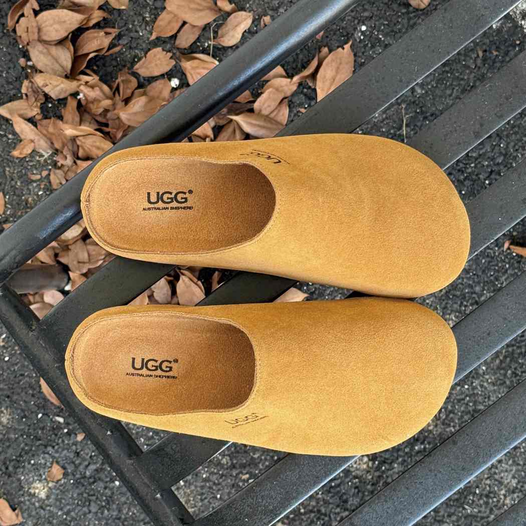 AUSTRALIAN SHEPHERD® Unisex Suede Slip-On Mules  Marven AS 5024
