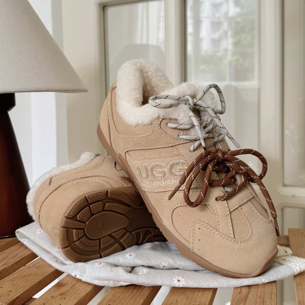 AUSTRALIAN SHEPHERD® UGG Women's Sheepskin Wool Sneakers AS 5033
