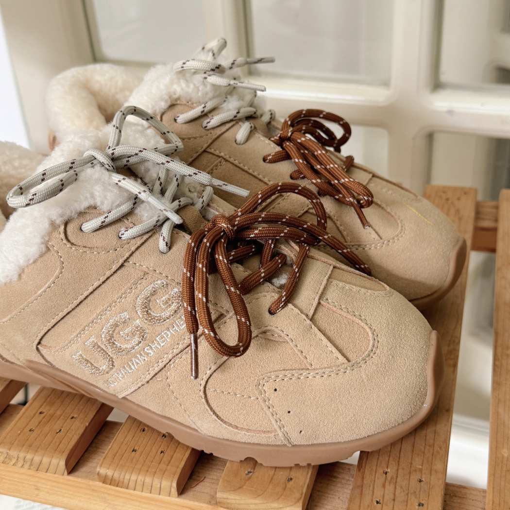 AUSTRALIAN SHEPHERD® UGG Women's Sheepskin Wool Sneakers AS 5033