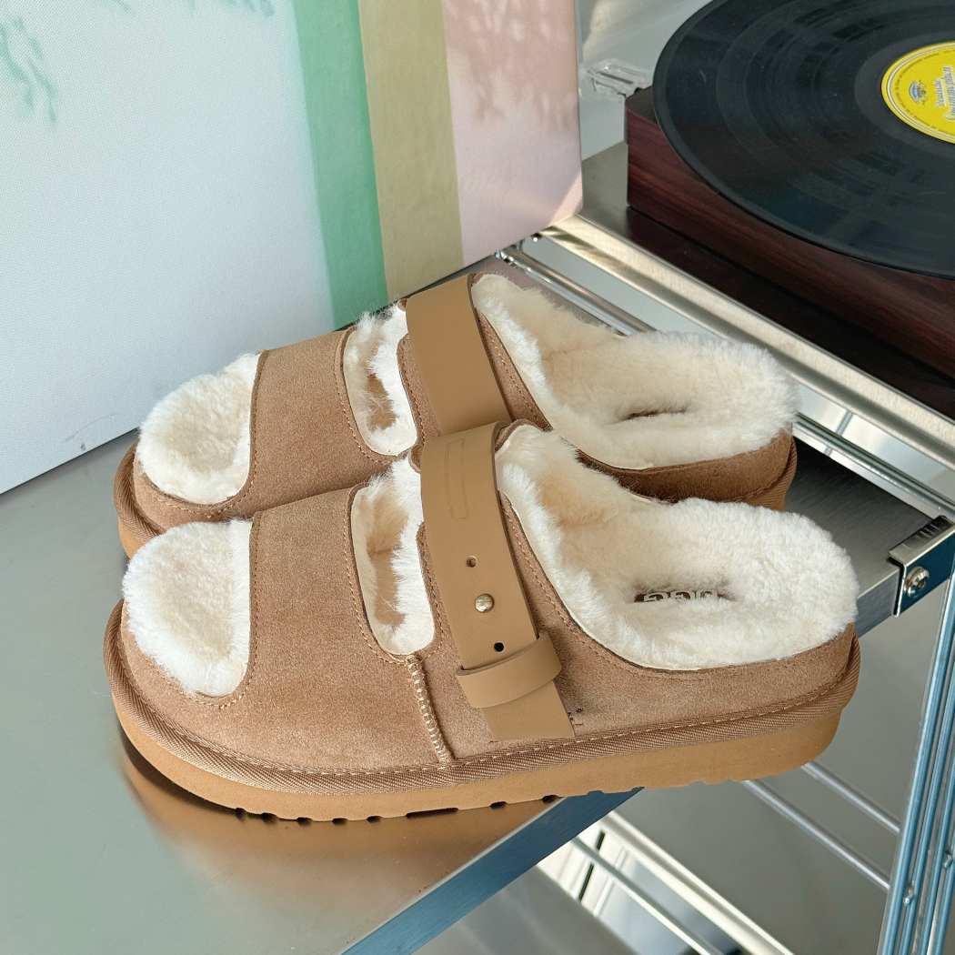 AUSTRALIAN SHEPHERD® UGG Clava Slippers Adjustable Strap AS 7032