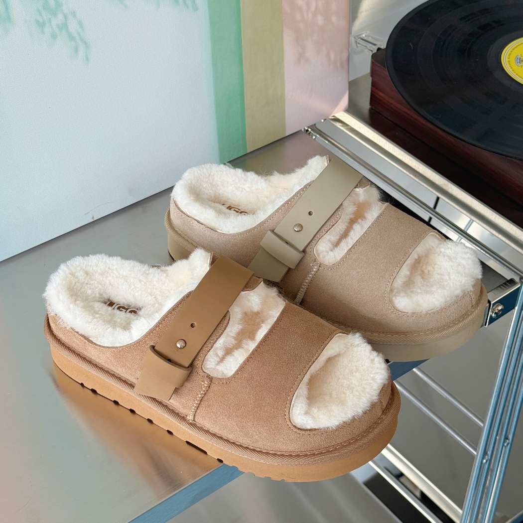 AUSTRALIAN SHEPHERD® UGG Clava Slippers Adjustable Strap AS 7032