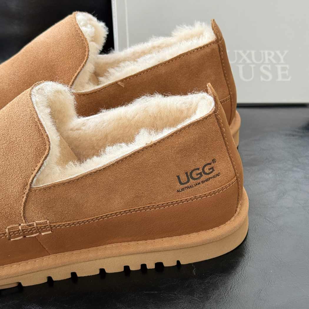 AUSTRALIAN SHEPHERD® UGG Men’s Frozark Moccasin Slippers AS 7041