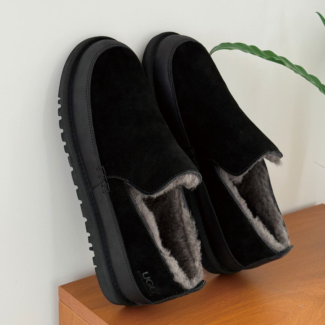 AUSTRALIAN SHEPHERD® UGG Men’s Frozark Moccasin Slippers AS 7041